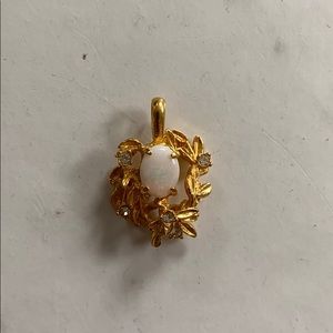opal gold pendant